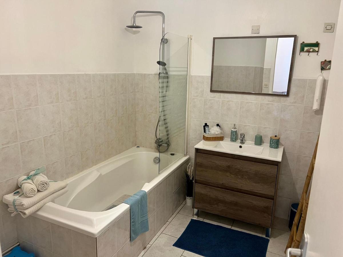 Appartement Au Calme - Proche Centre Ville Châlons-en-Champagne Zewnętrze zdjęcie